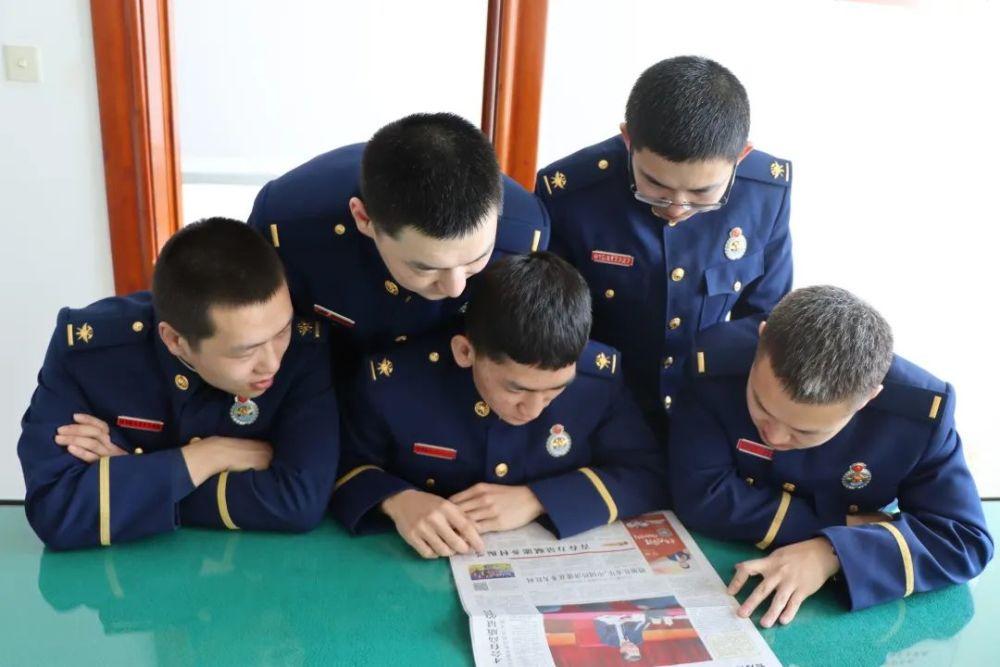 吃水果的蛇