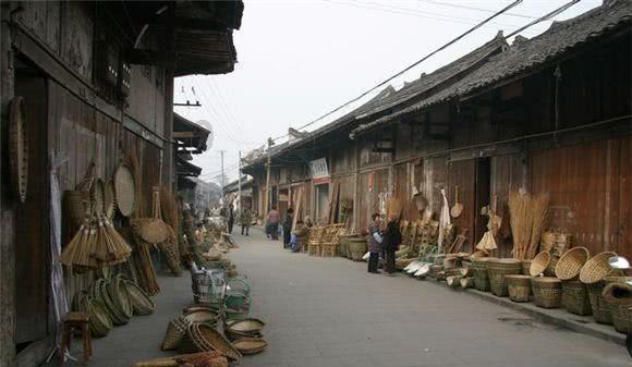生活中使用的电池大多是化学电源由三个技术指标分别是什么？游戏画面